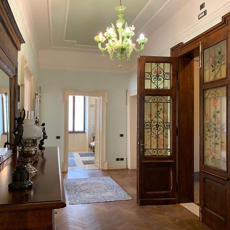 Вилла Residenza Porta Brescia Пескьера-дель-Гарда Экстерьер фото