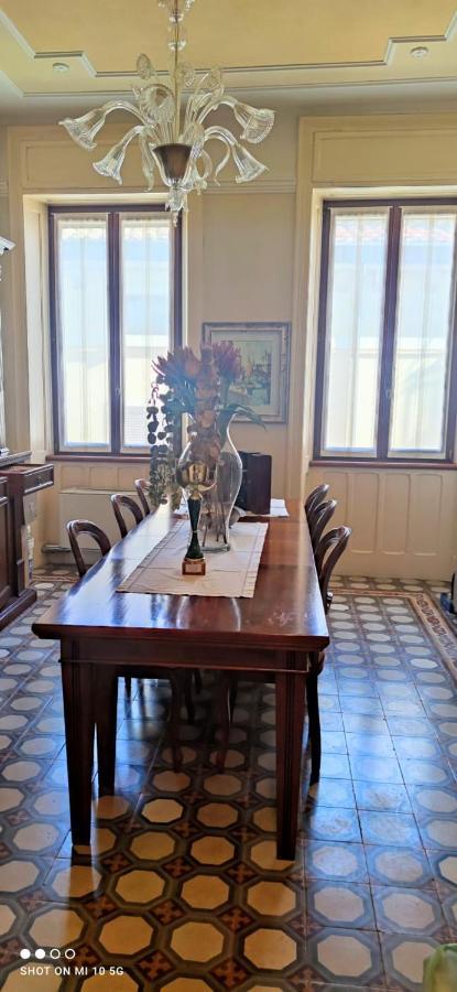 Вилла Residenza Porta Brescia Пескьера-дель-Гарда Экстерьер фото