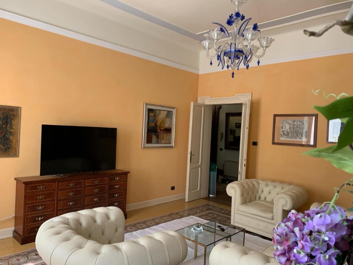 Вилла Residenza Porta Brescia Пескьера-дель-Гарда Экстерьер фото
