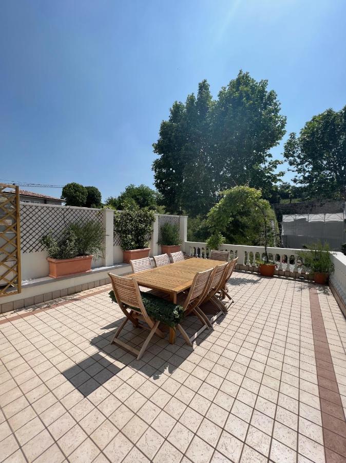 Вилла Residenza Porta Brescia Пескьера-дель-Гарда Экстерьер фото