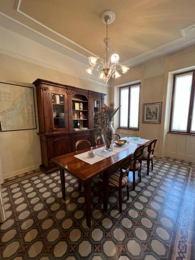 Вилла Residenza Porta Brescia Пескьера-дель-Гарда Экстерьер фото