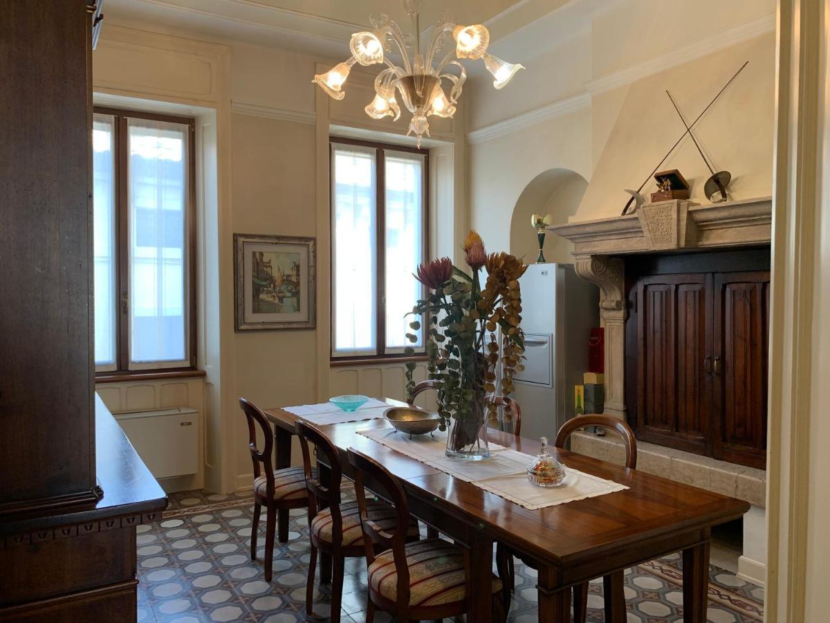 Вилла Residenza Porta Brescia Пескьера-дель-Гарда Экстерьер фото