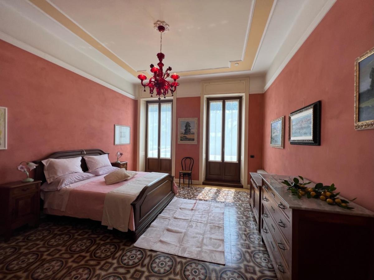 Вилла Residenza Porta Brescia Пескьера-дель-Гарда Экстерьер фото