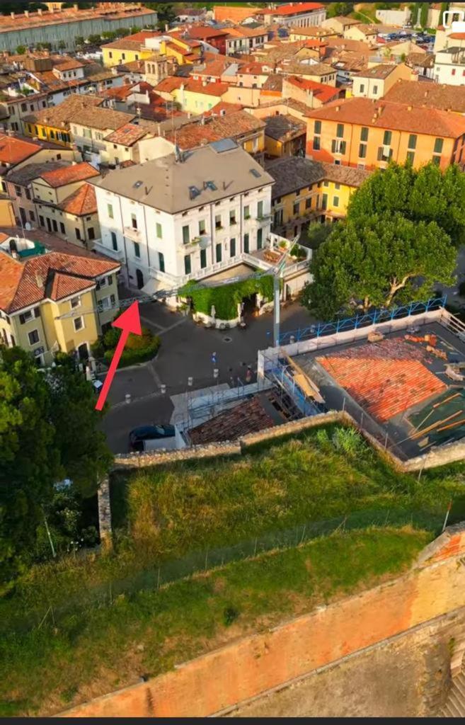 Вилла Residenza Porta Brescia Пескьера-дель-Гарда Экстерьер фото